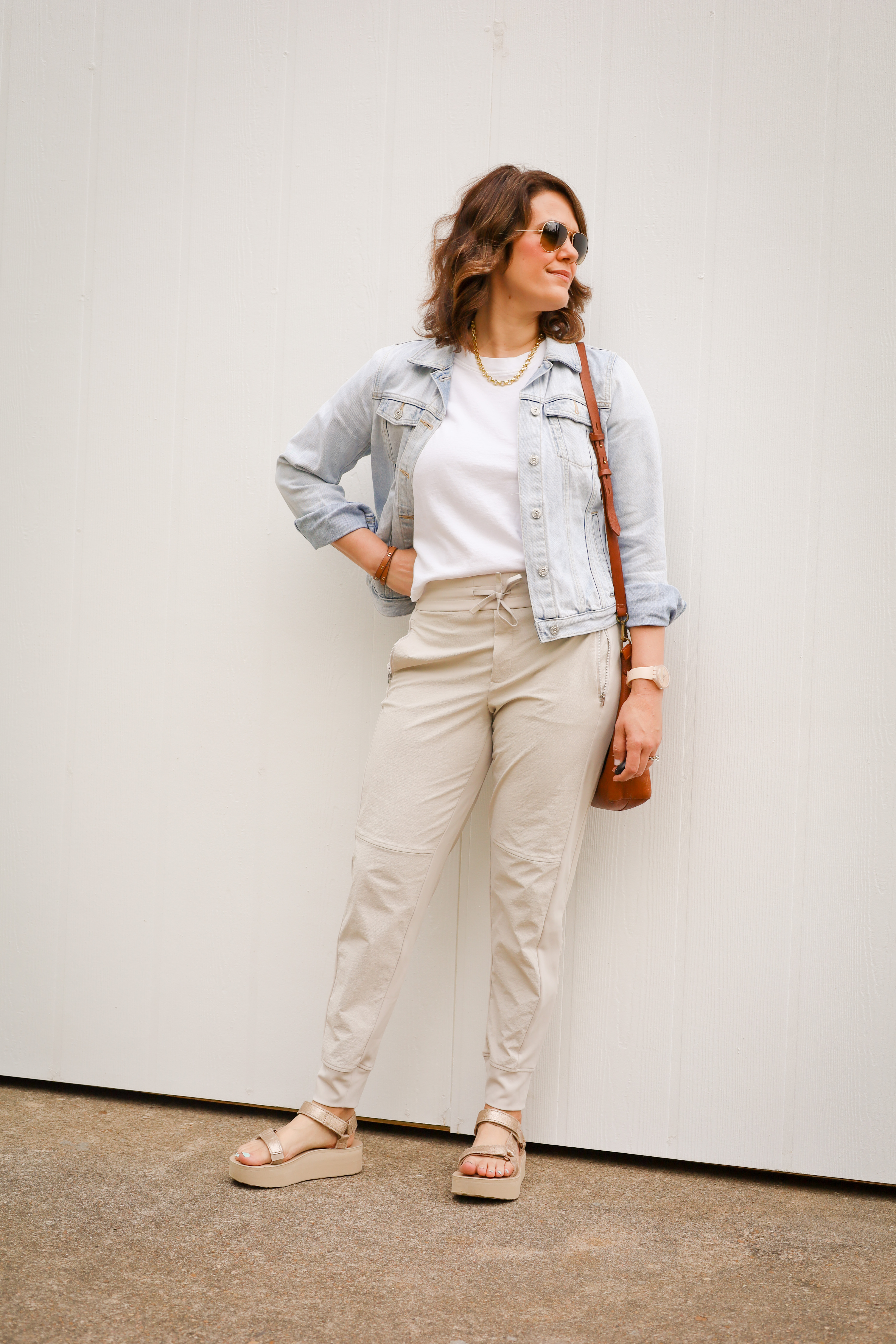 5 outfits with Tevas